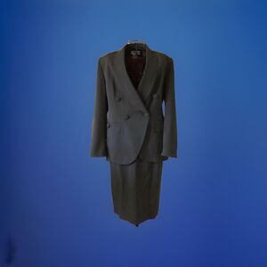 Vintage Seville fully lined skirt suit Olive Green Size 4